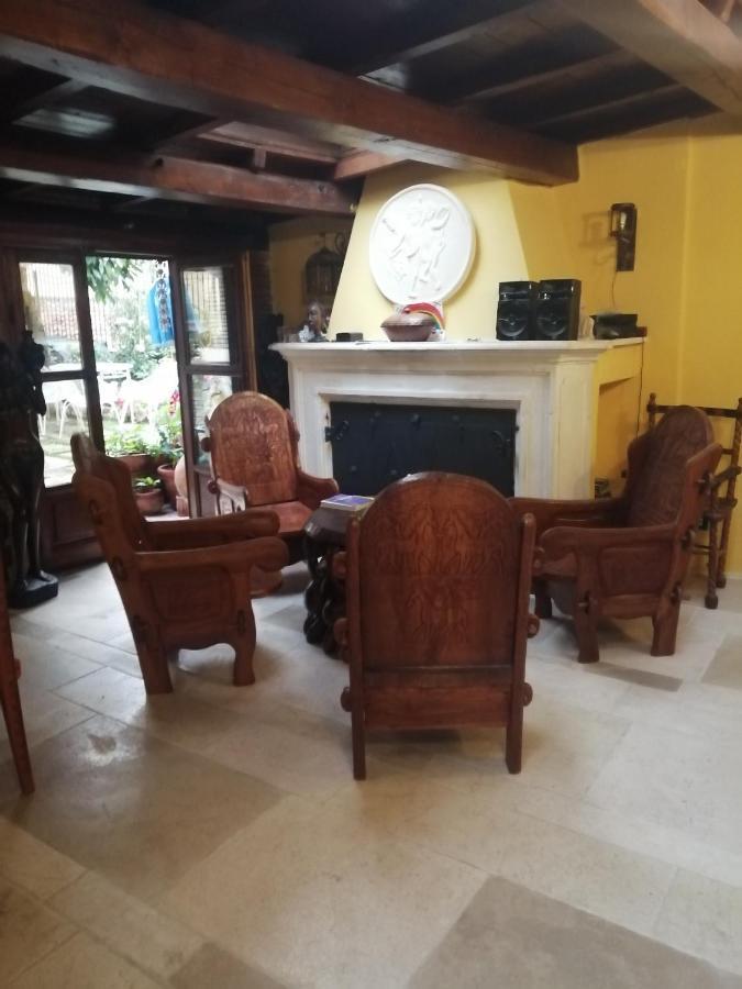 B&B Bone Novelle Dimora Storica Palazzo Zuzi LʼAquila Exterior foto