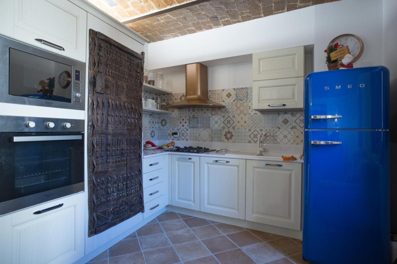 B&B Bone Novelle Dimora Storica Palazzo Zuzi LʼAquila Exterior foto
